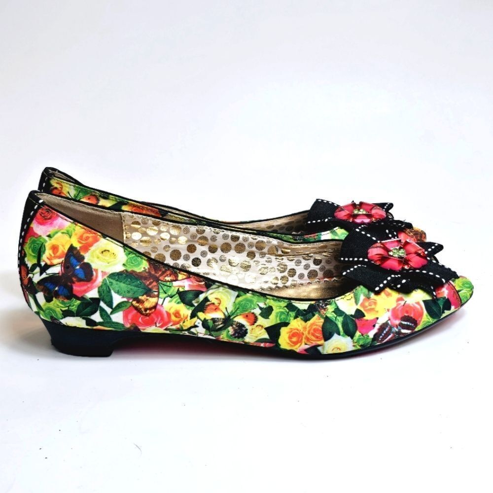 POETIC LICENCE WONDERFUL  FABRIC LONDON FLATS SIZE 6 ANTHROPOLOGIE